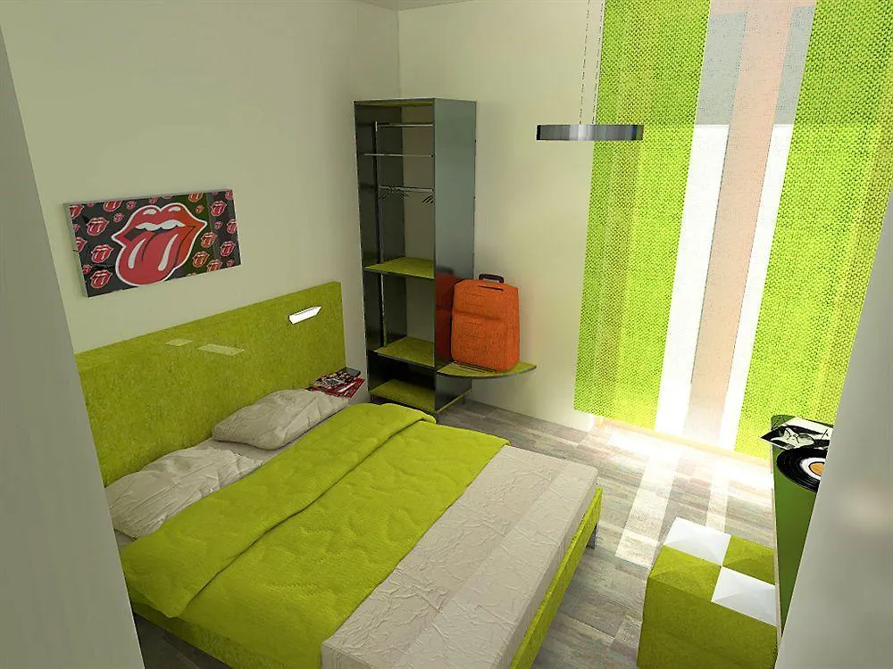 **  Hotel Nologo Genua Italien