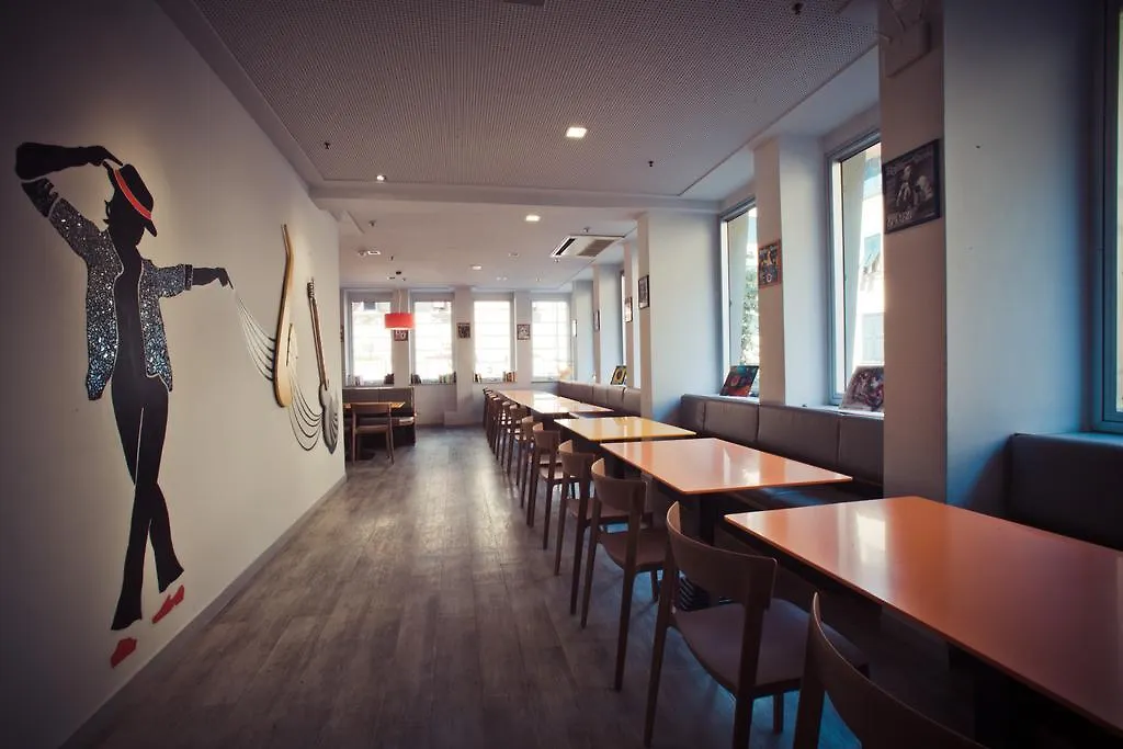 Hotel Nologo Cenova