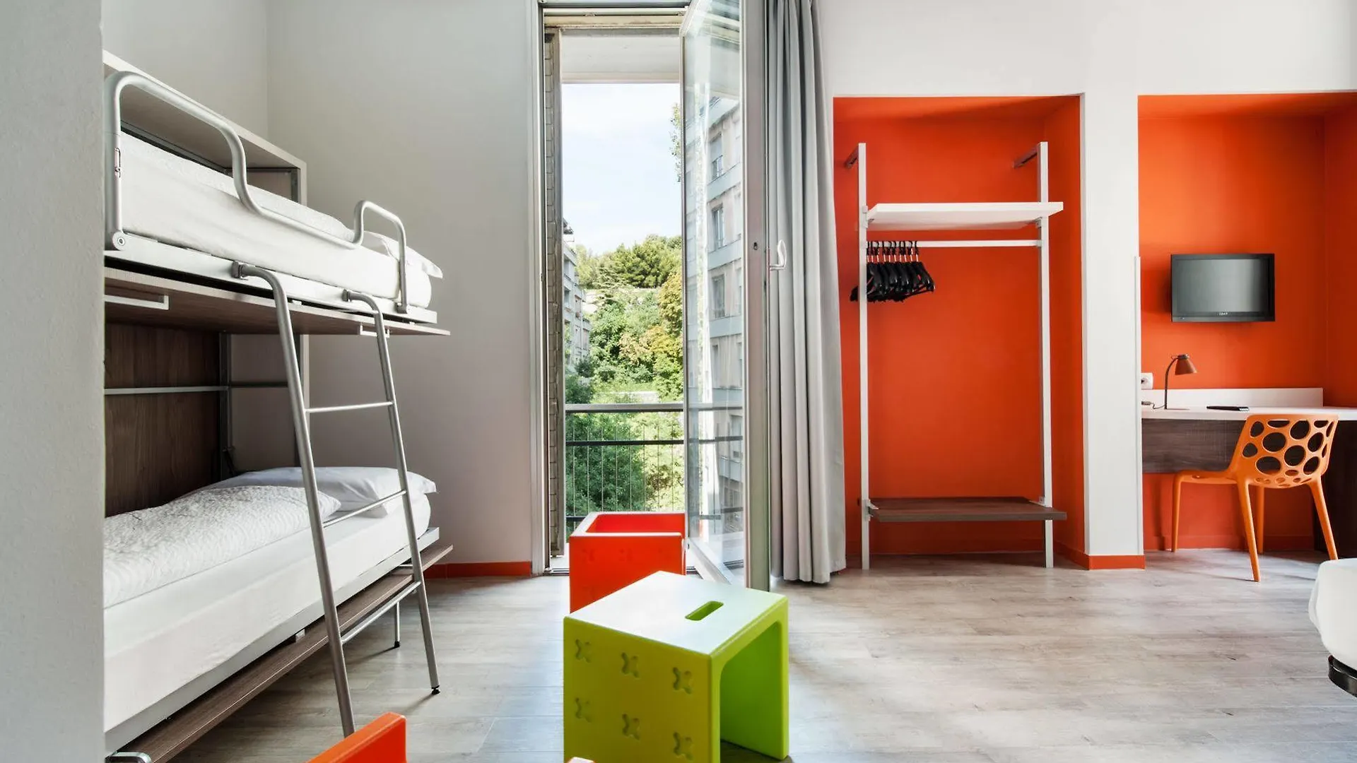 Hotel Nologo Cenova